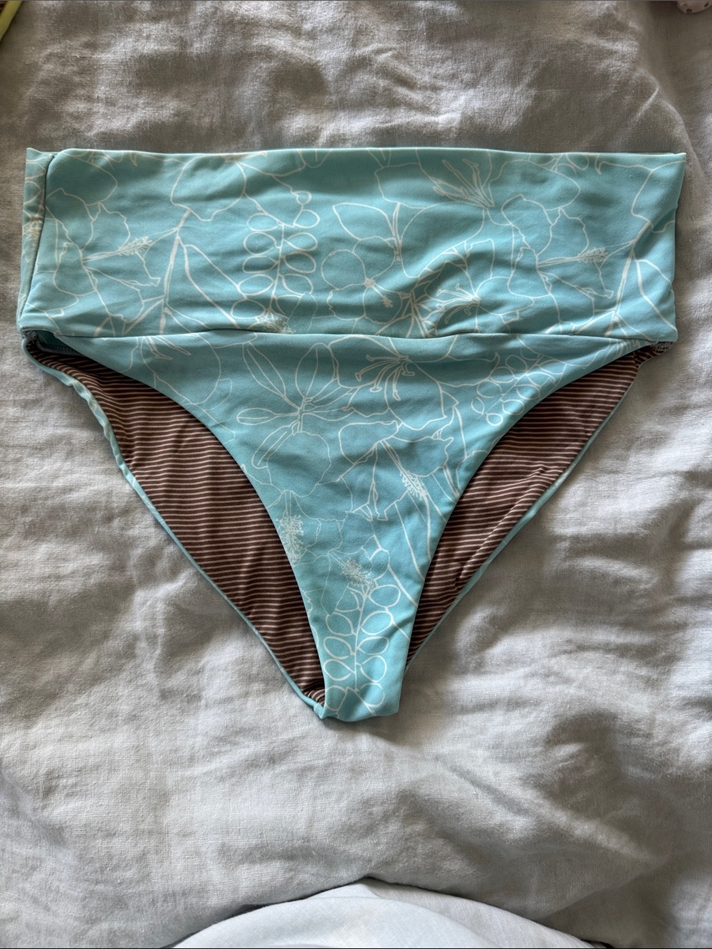 Acacia Swim High-Waist Floral Bikini Bottoms in Mo’orea